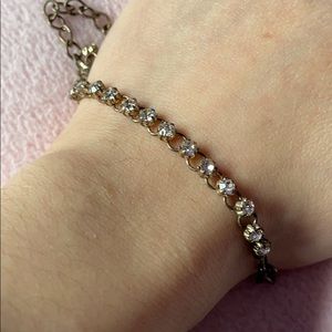Tennis bracelet
